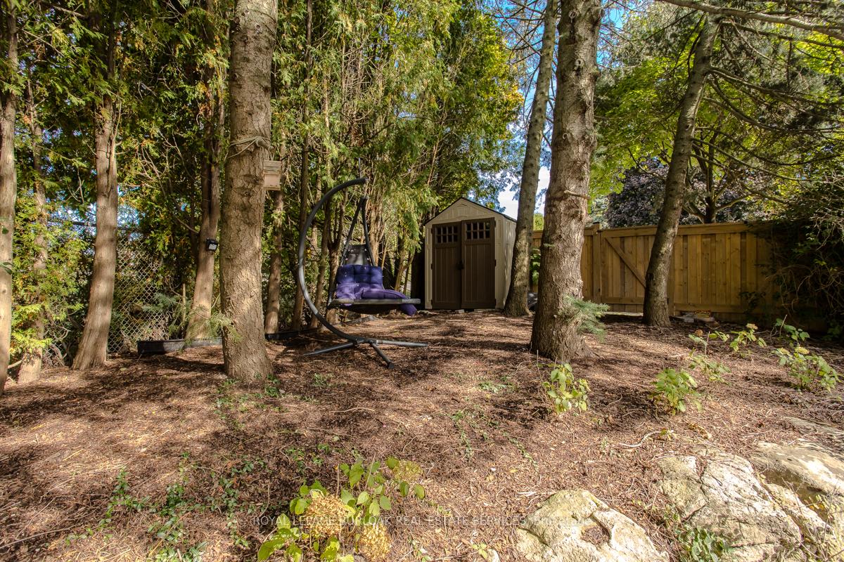 Photo 12 of 2031 Foster Court, Burlington, Brant Hills — HOMEH