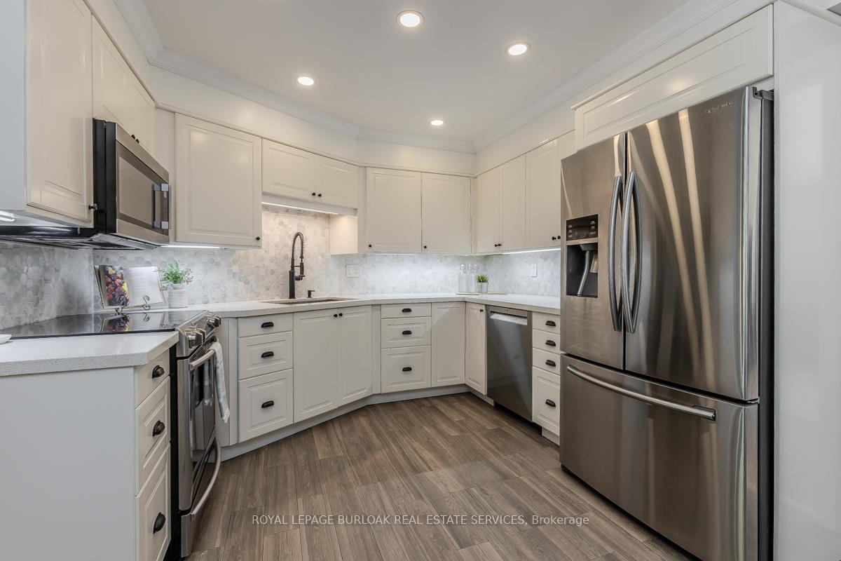 Photo 21 of 2031 Foster Court, Burlington, Brant Hills — HOMEH