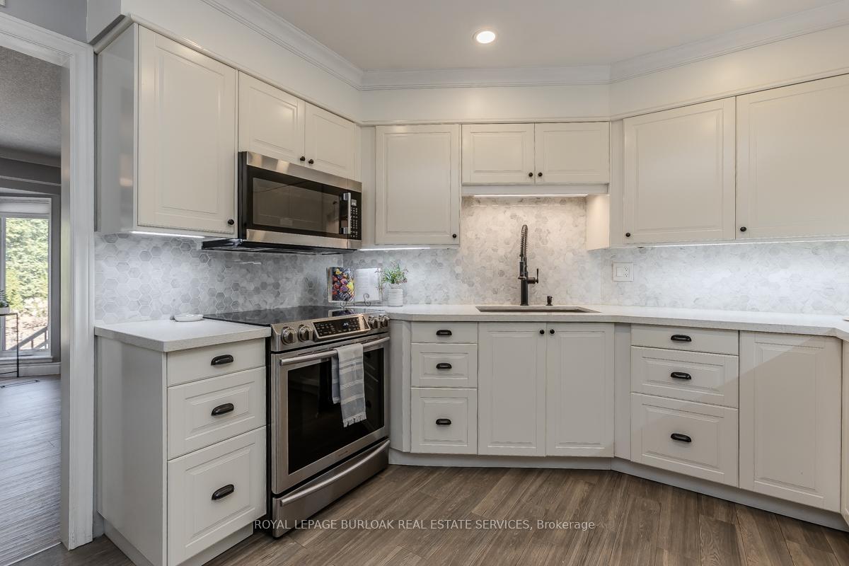 Photo 22 of 2031 Foster Court, Burlington, Brant Hills — HOMEH