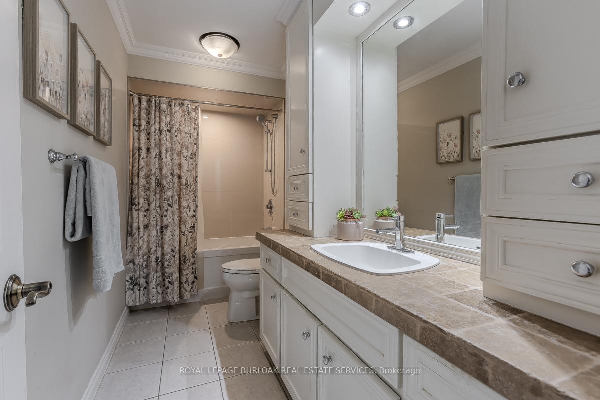 Photo 38 of 2031 Foster Court, Burlington, Brant Hills — HOMEH