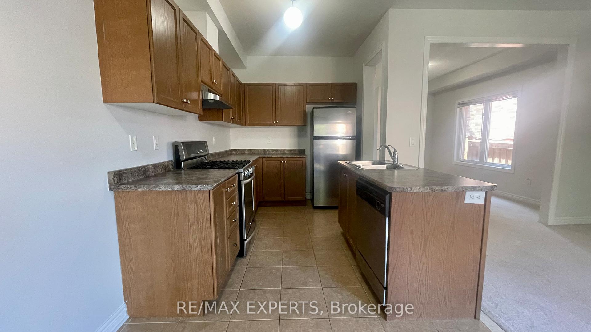 Photo 11 of 67 Clearfield Drive, Brampton, Bram East — HOMEH