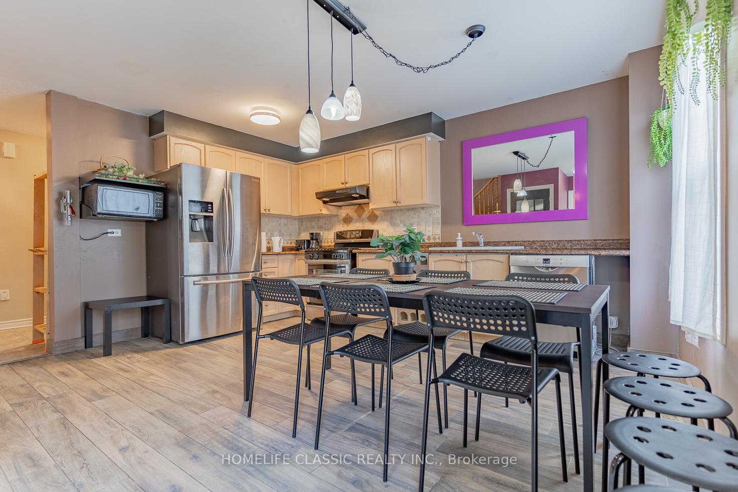 Photo 6 of 256 Johnson Street, Barrie, Georgian Drive — HOMEH