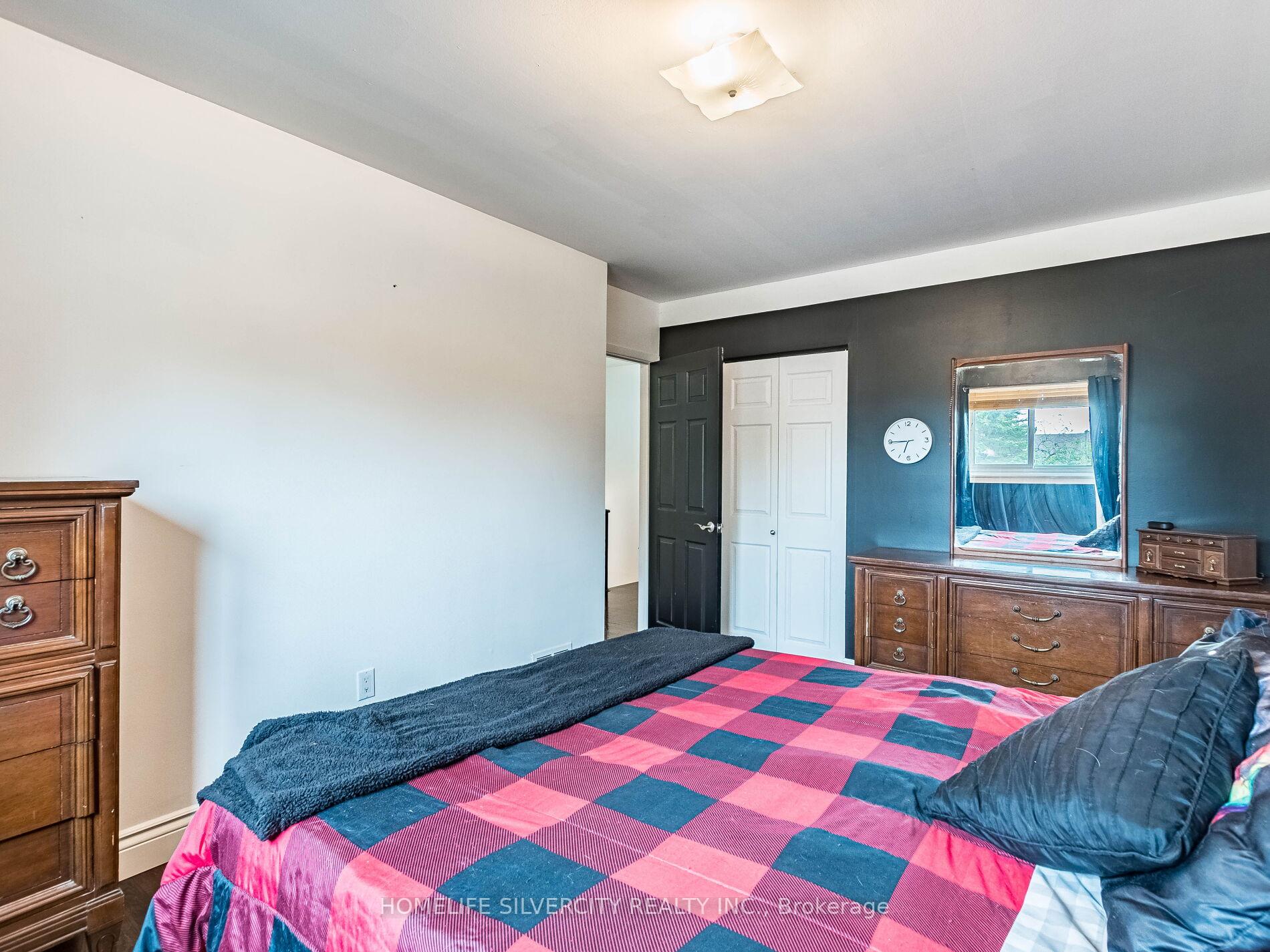 Photo 41 of 108 Brookland Drive, Brampton, Avondale — HOMEH