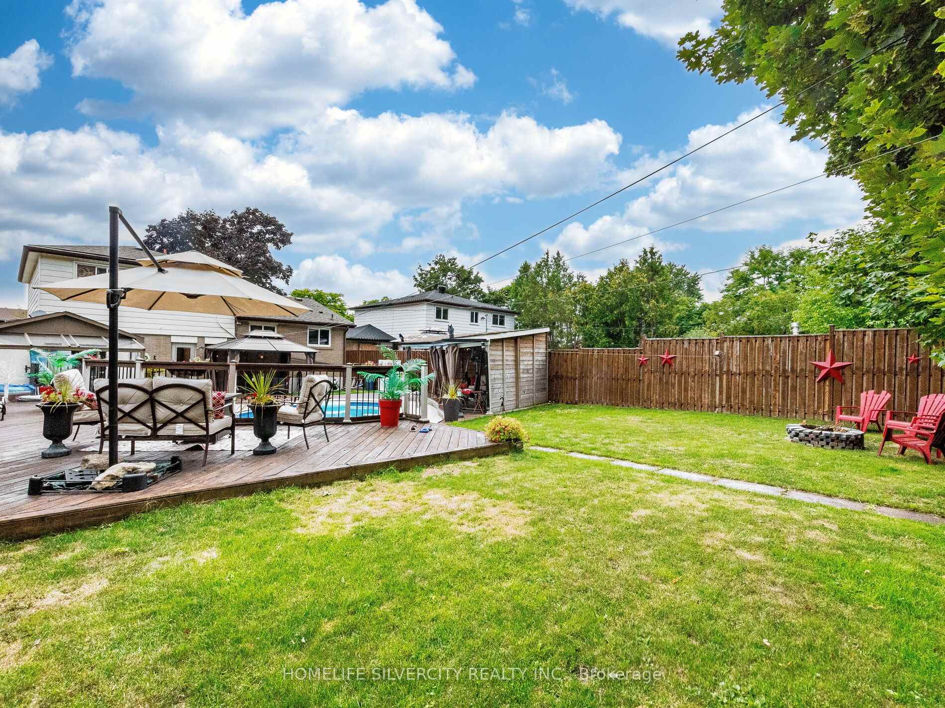 Photo 42 of 108 Brookland Drive, Brampton, Avondale — HOMEH