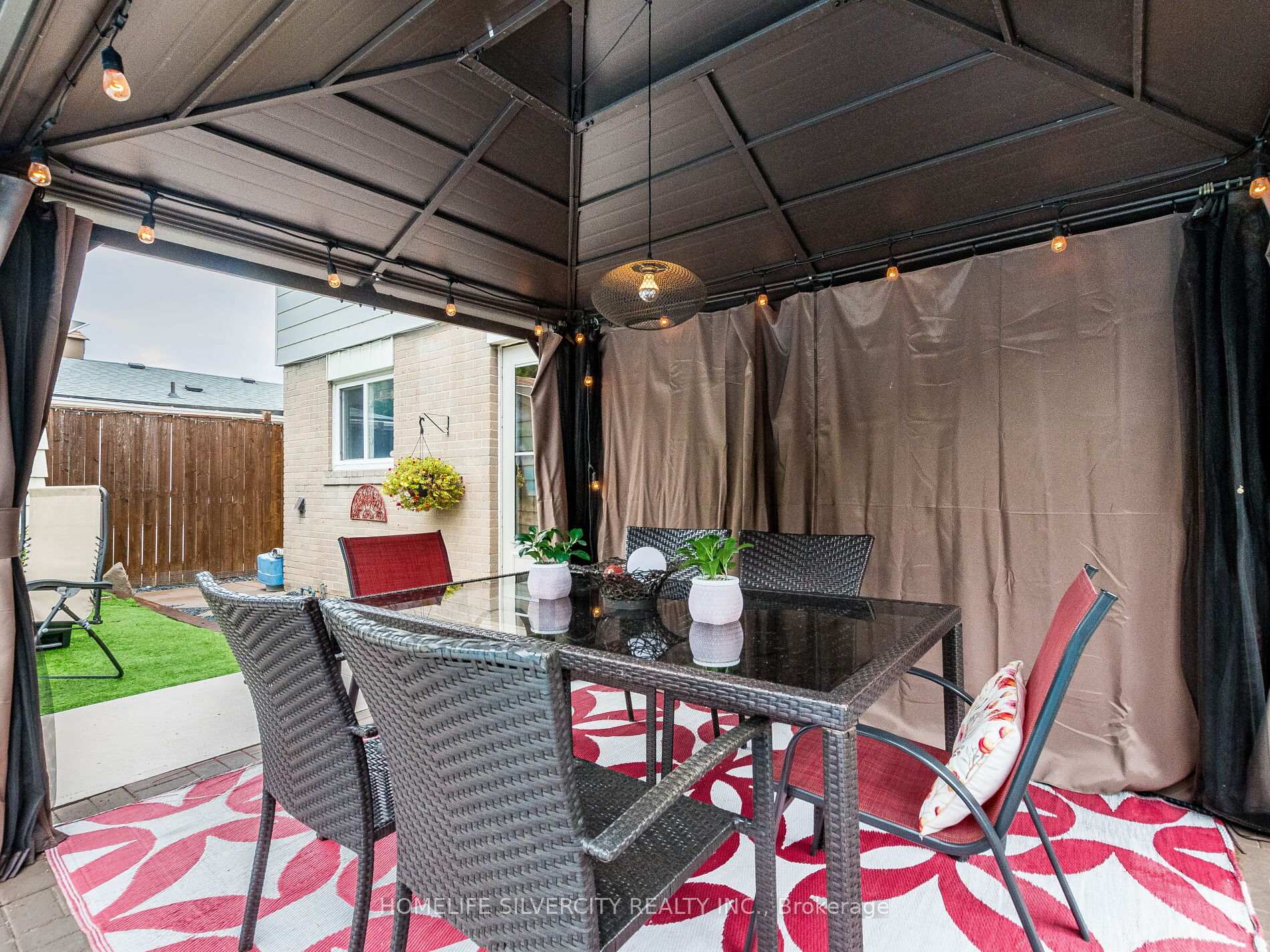 Photo 46 of 108 Brookland Drive, Brampton, Avondale — HOMEH