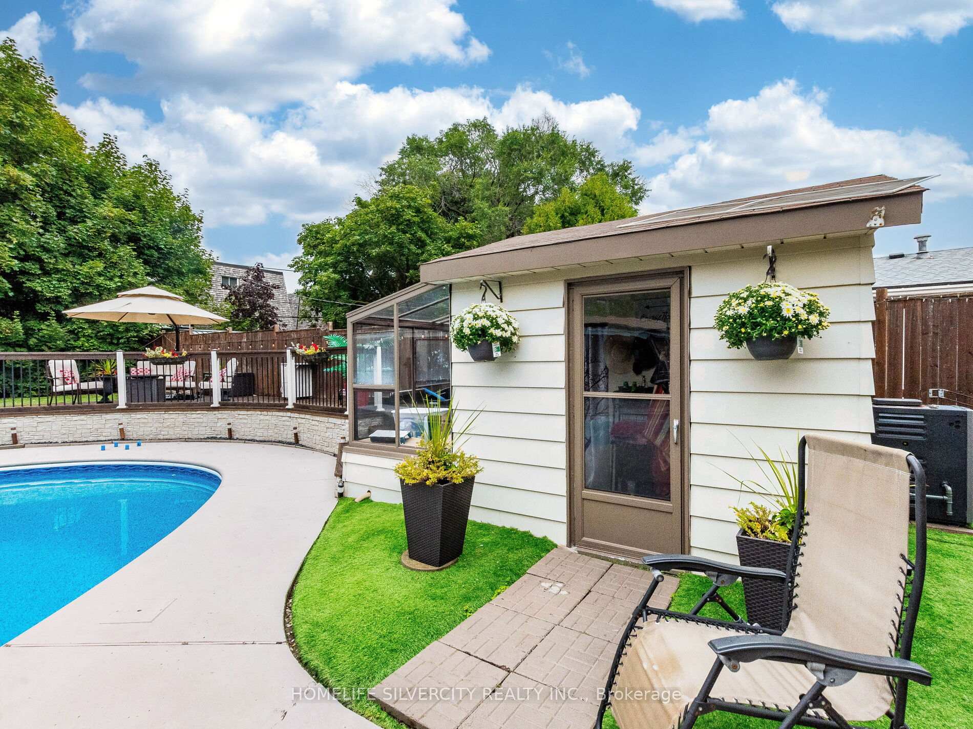Photo 31 of 108 Brookland Drive, Brampton, Avondale — HOMEH