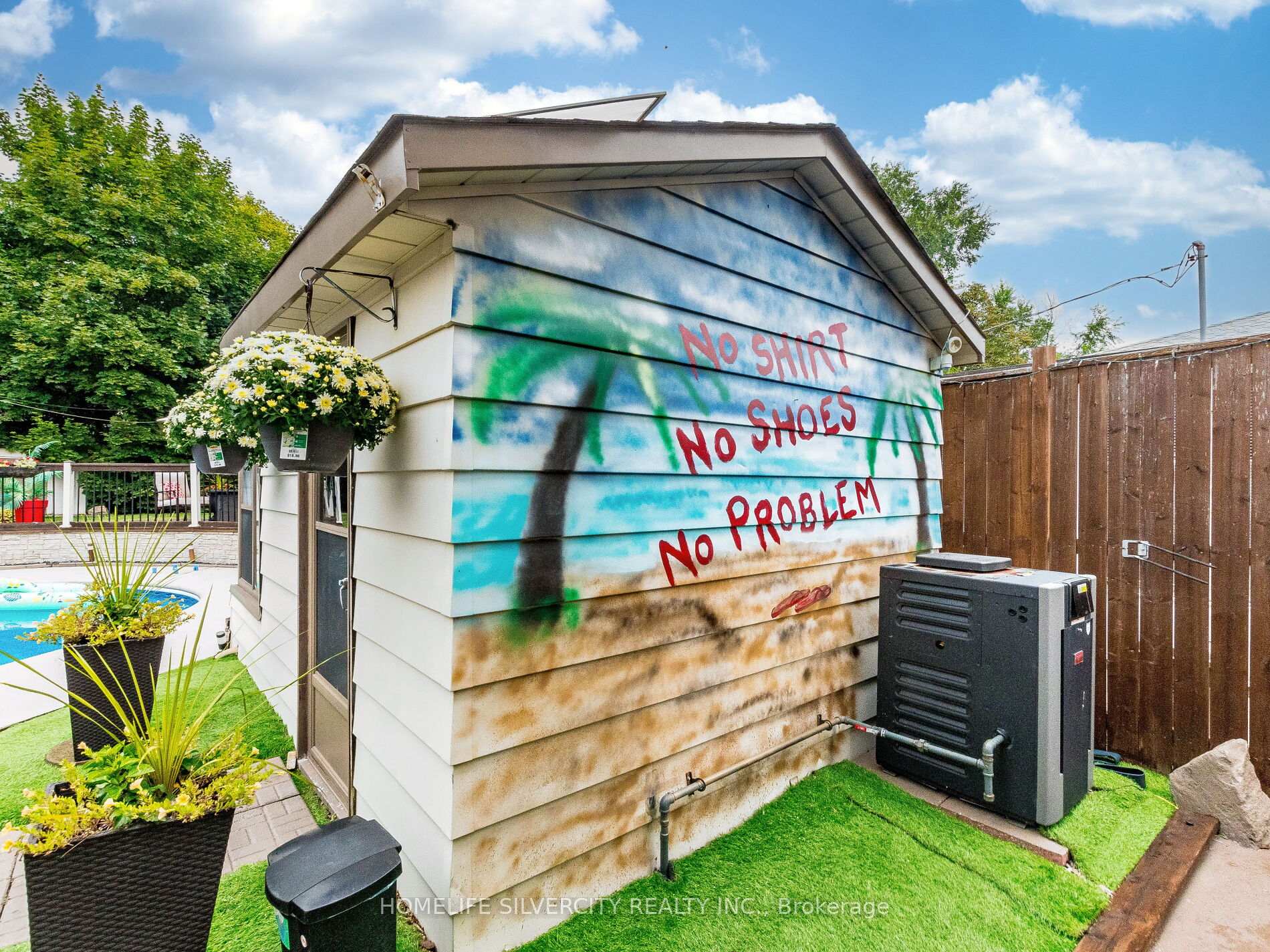 Photo 34 of 108 Brookland Drive, Brampton, Avondale — HOMEH