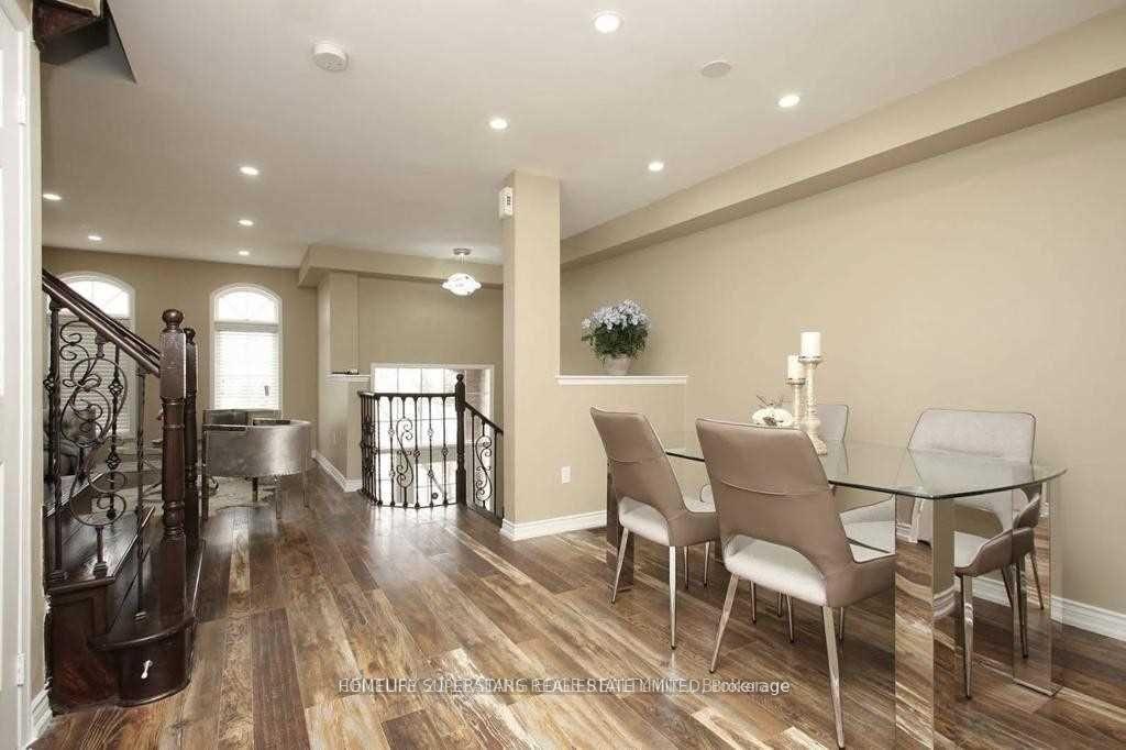Photo 4 of 52 Oban Road, Brampton, Fletcher's Creek South — HOMEH