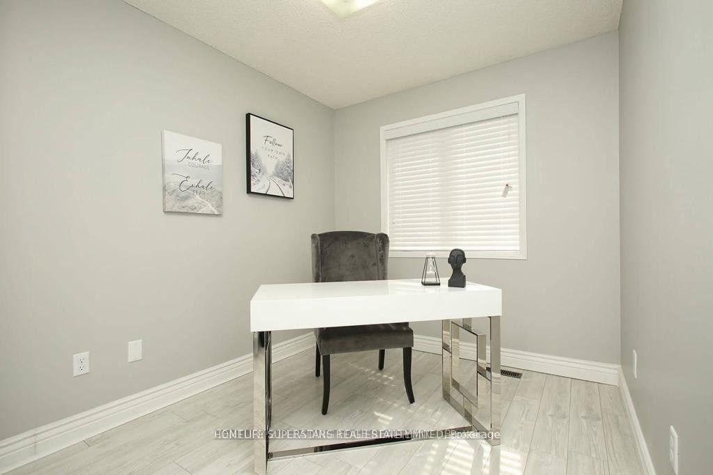 Photo 6 of 52 Oban Road, Brampton, Fletcher's Creek South — HOMEH