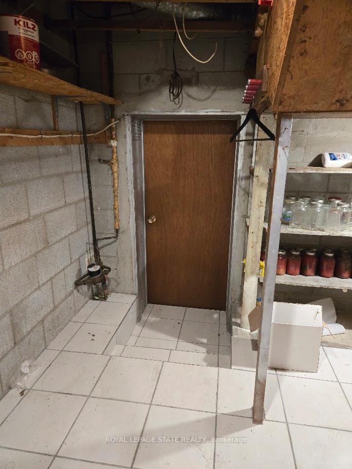 Photo 3 of 139 Nugent Drive, Hamilton, Kentley — HOMEH