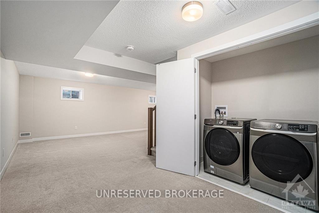 Photo 11 of 4156 Obsidian Street, Ottawa, Barrhaven - Half Moon Bay — HOMEH