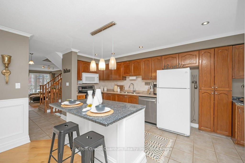 Photo 10 of 604 Julia Avenue, Burlington, Appleby — HOMEH