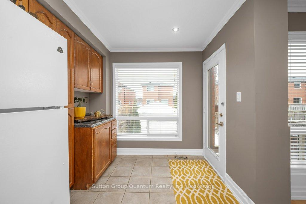 Photo 12 of 604 Julia Avenue, Burlington, Appleby — HOMEH