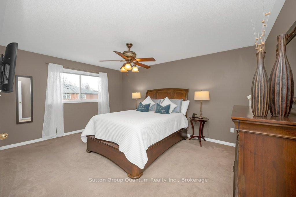 Photo 14 of 604 Julia Avenue, Burlington, Appleby — HOMEH