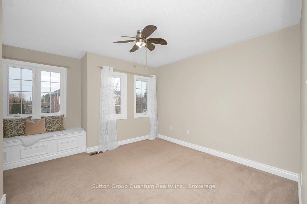 Photo 20 of 604 Julia Avenue, Burlington, Appleby — HOMEH