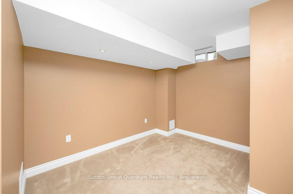 Photo 28 of 604 Julia Avenue, Burlington, Appleby — HOMEH