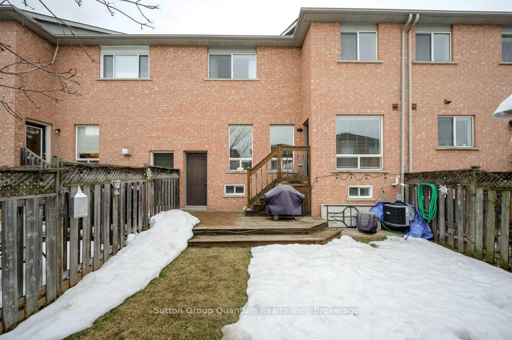 Photo 32 of 604 Julia Avenue, Burlington, Appleby — HOMEH