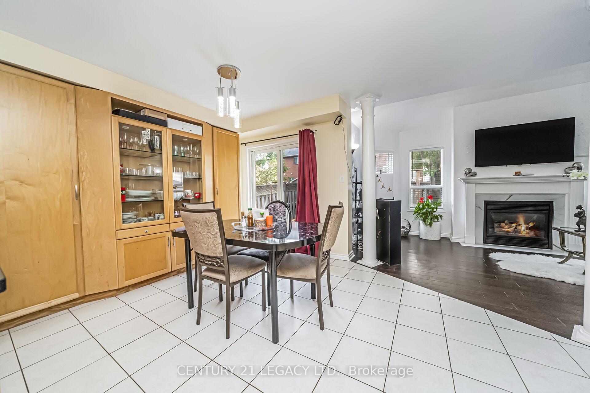 Photo 8 of 47 National Crescent, Brampton, Snelgrove — HOMEH
