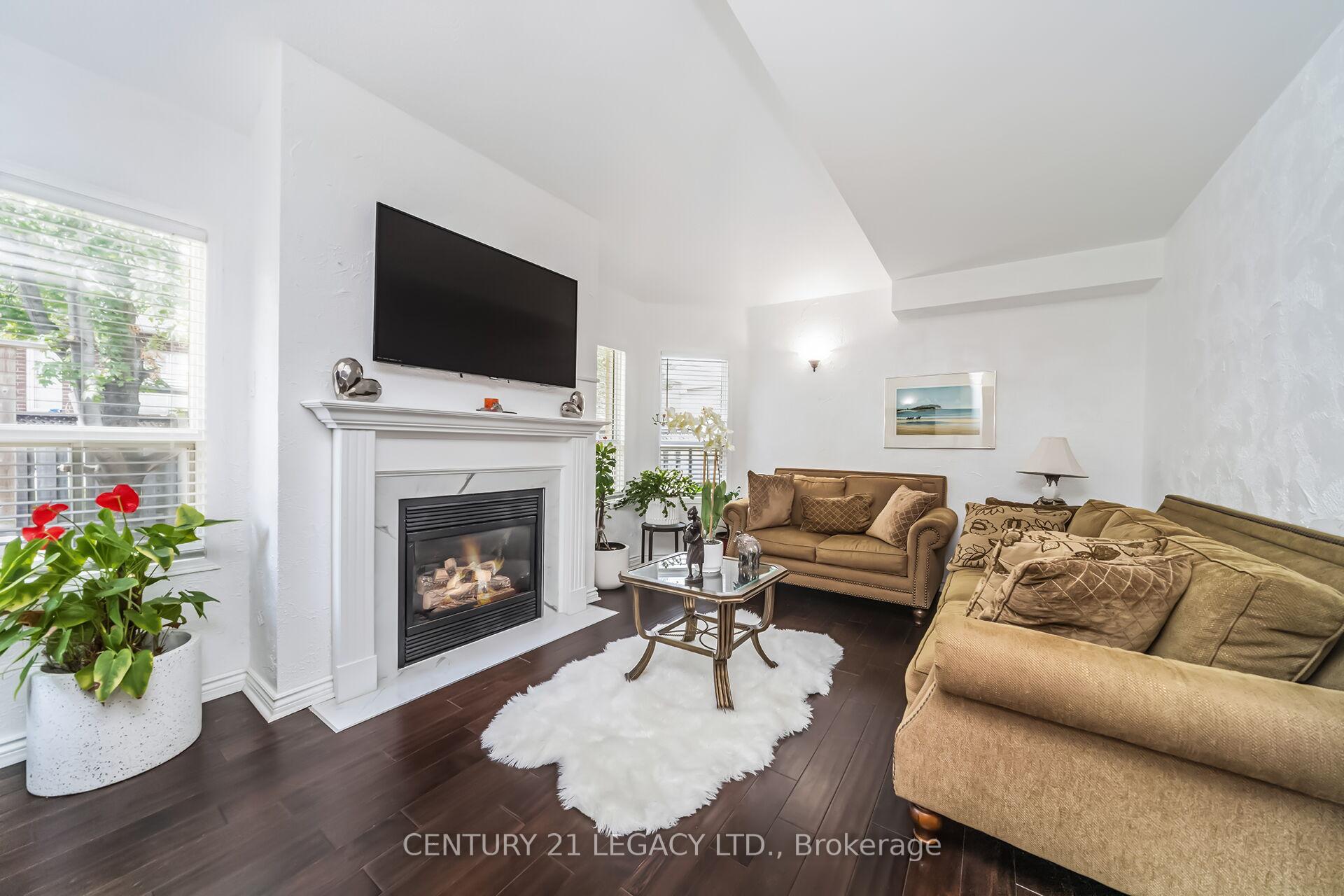 Photo 27 of 47 National Crescent, Brampton, Snelgrove — HOMEH