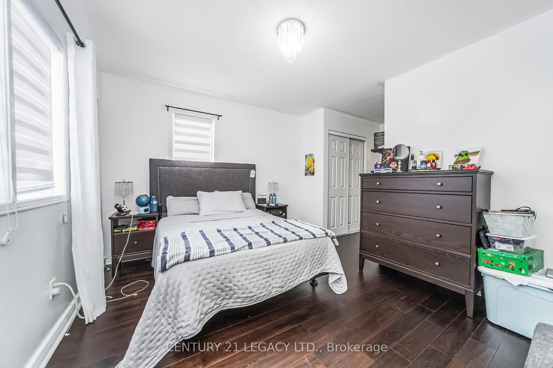 Photo 19 of 47 National Crescent, Brampton, Snelgrove — HOMEH