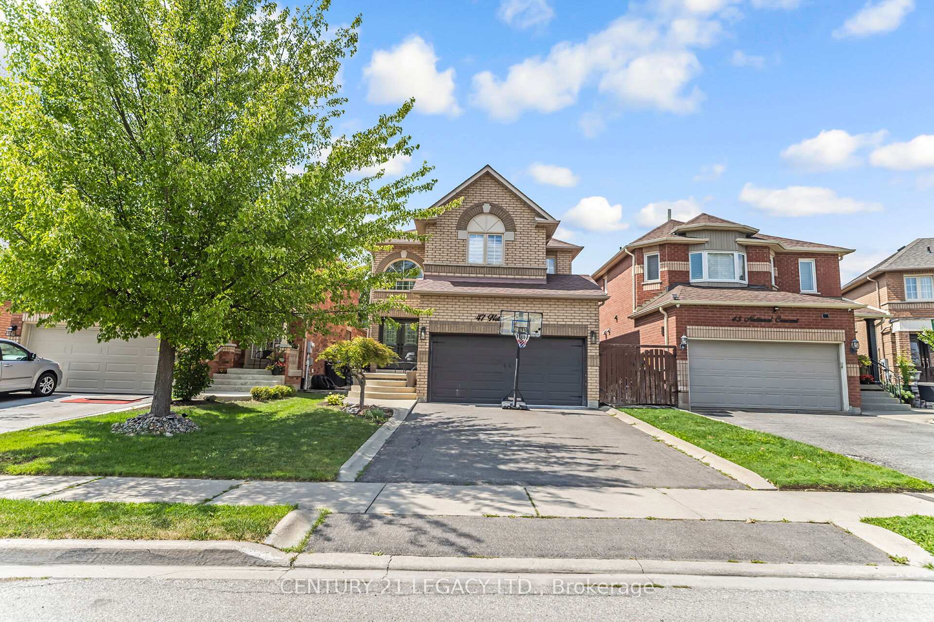 Photo 28 of 47 National Crescent, Brampton, Snelgrove — HOMEH