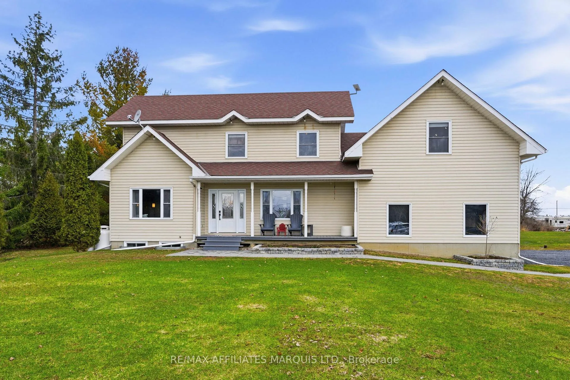 Photo 1 of 14229 County Road 2, South Stormont, South Stormont (Osnabruck) Twp — HOMEH