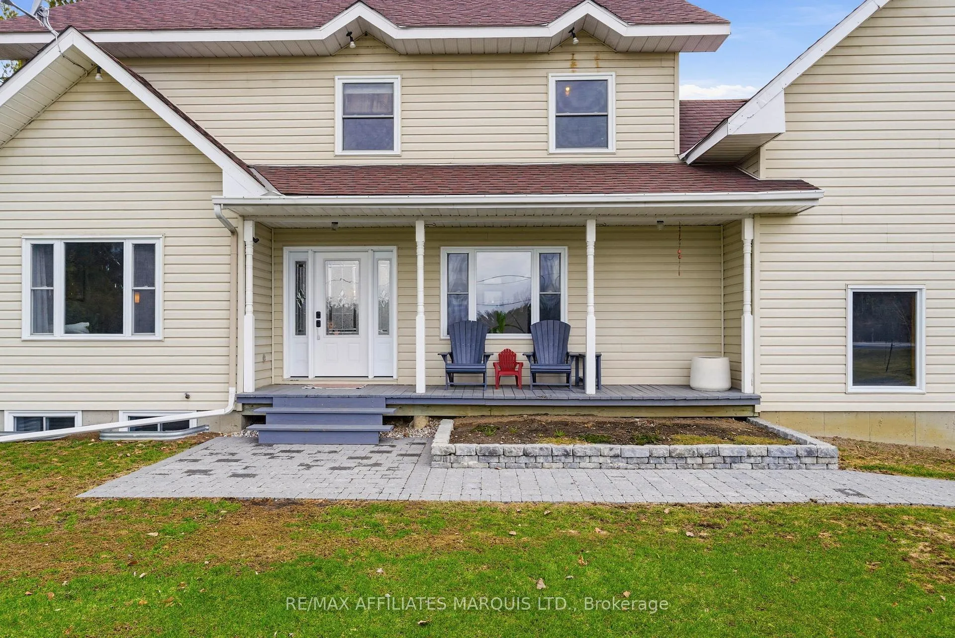 Photo 3 of 14229 County Road 2, South Stormont, South Stormont (Osnabruck) Twp — HOMEH