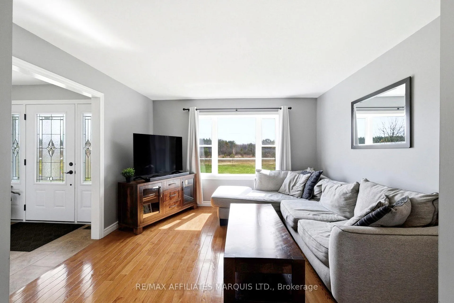 Photo 6 of 14229 County Road 2, South Stormont, South Stormont (Osnabruck) Twp — HOMEH