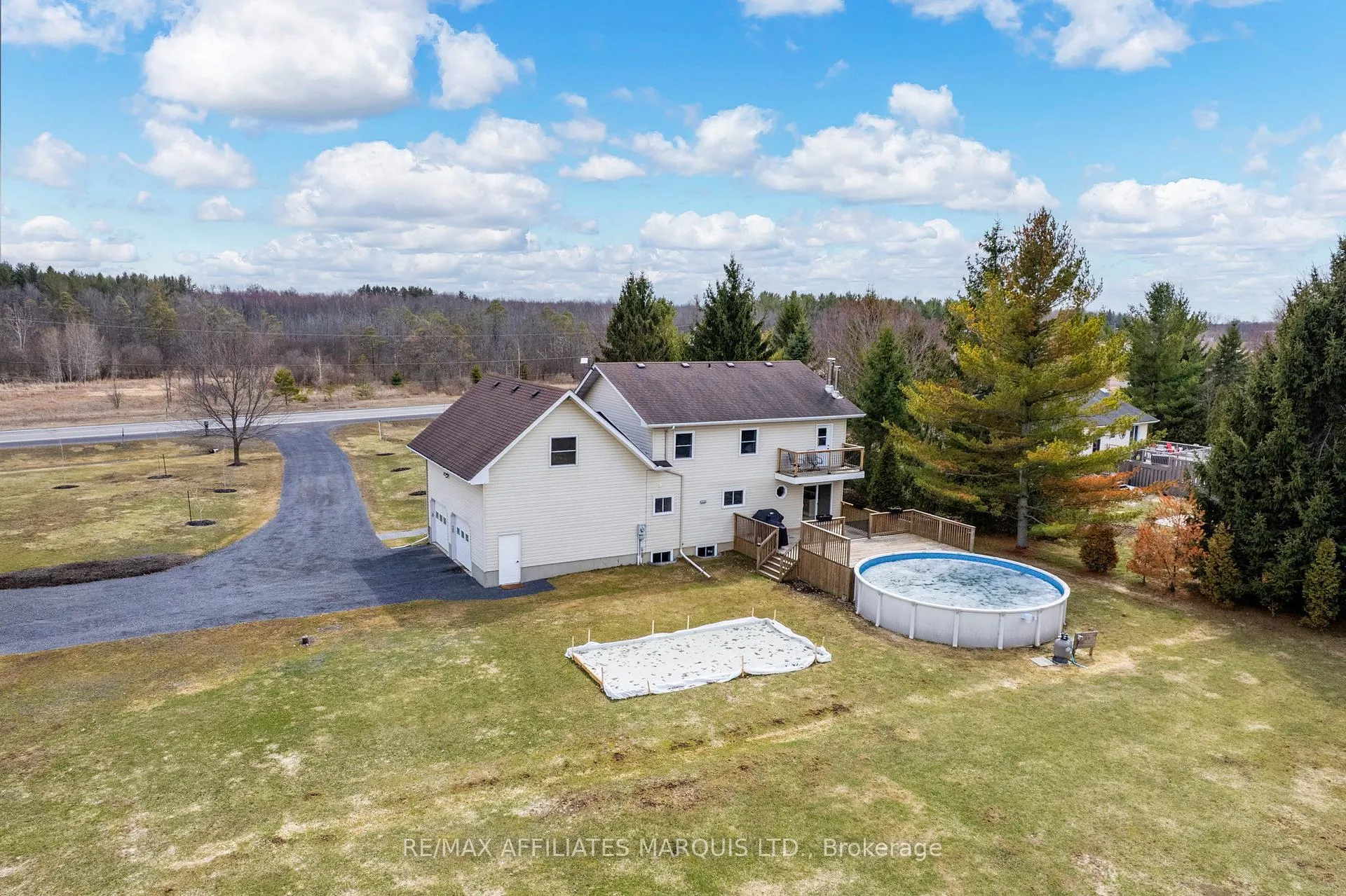 Photo 46 of 14229 County Road 2, South Stormont, South Stormont (Osnabruck) Twp — HOMEH