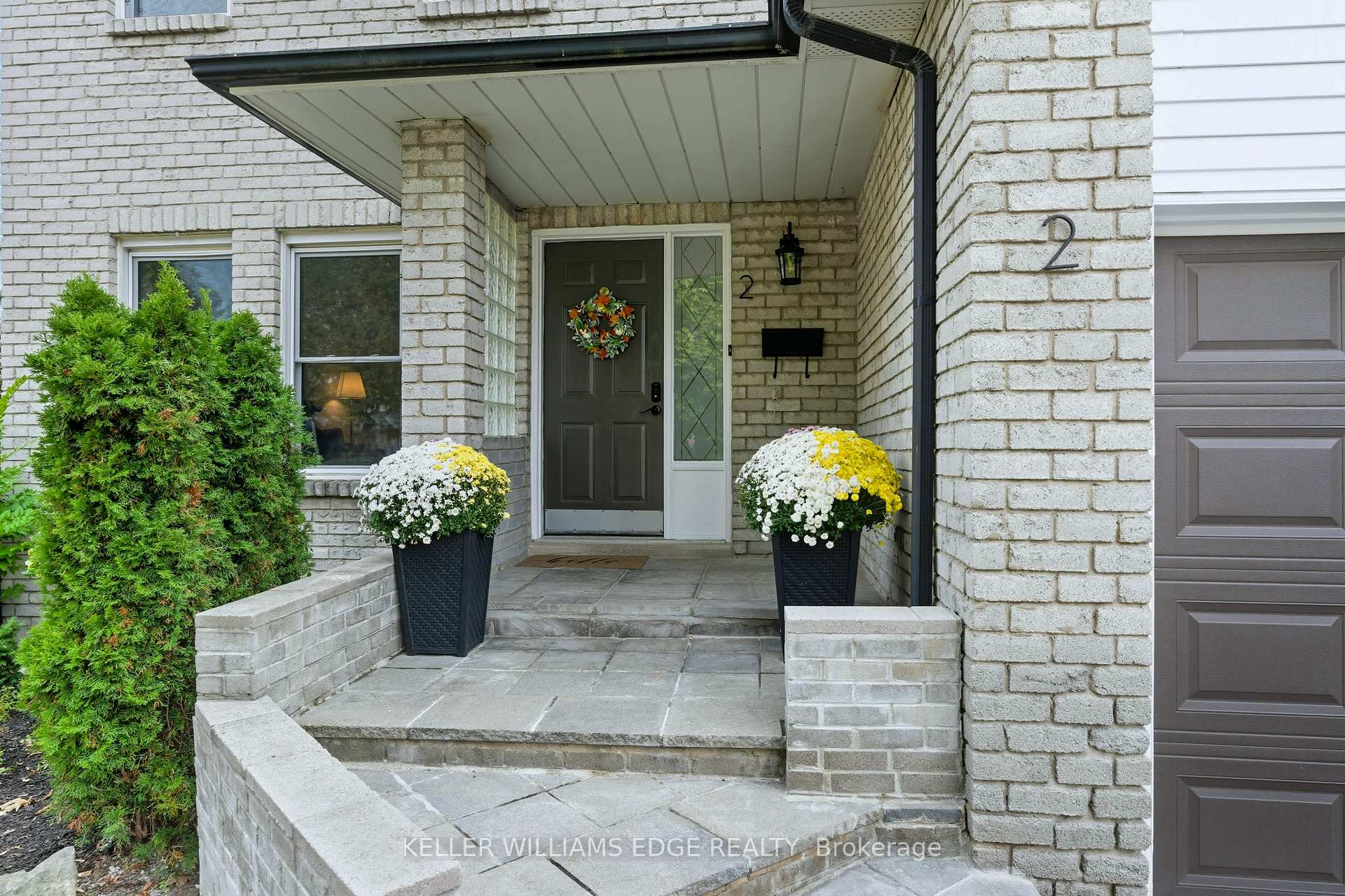 Photo 5 of 2 Giffin Road, Hamilton, Dundas — HOMEH