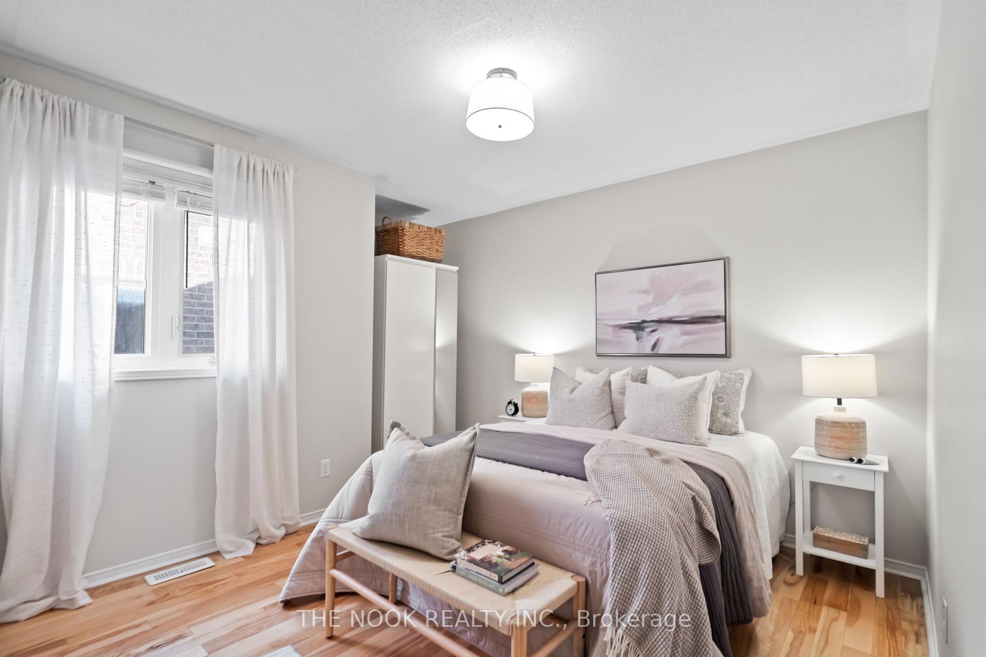 Photo 16 of 1025 Trail Valley Drive, Oshawa, Pinecrest — HOMEH