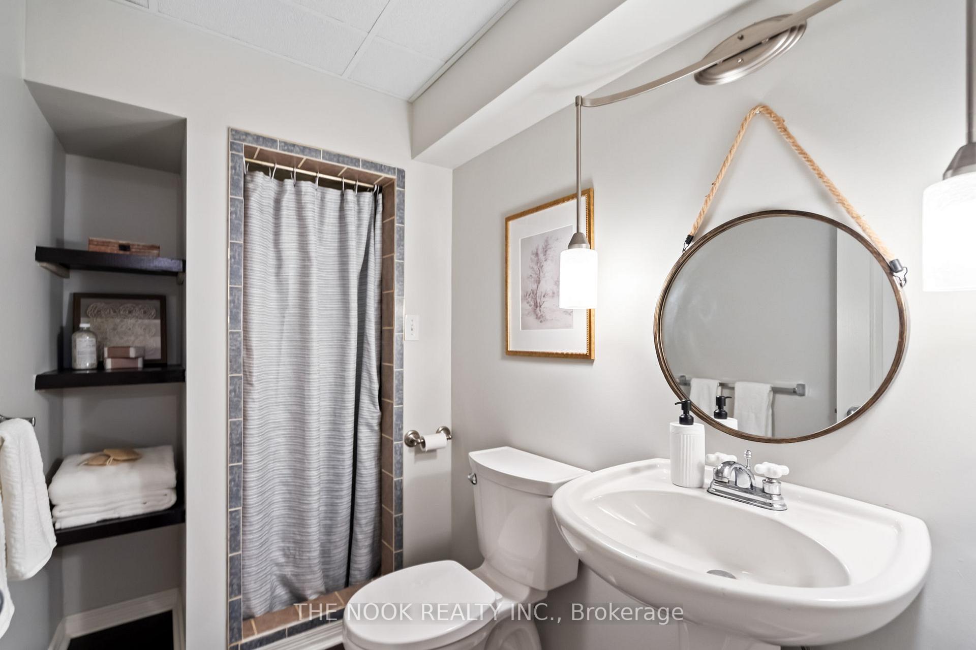 Photo 33 of 1025 Trail Valley Drive, Oshawa, Pinecrest — HOMEH