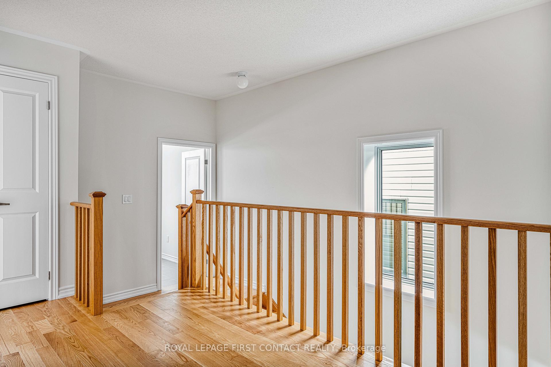 Photo 12 of 25 Durham Avenue, Barrie, Rural Barrie Southeast — HOMEH
