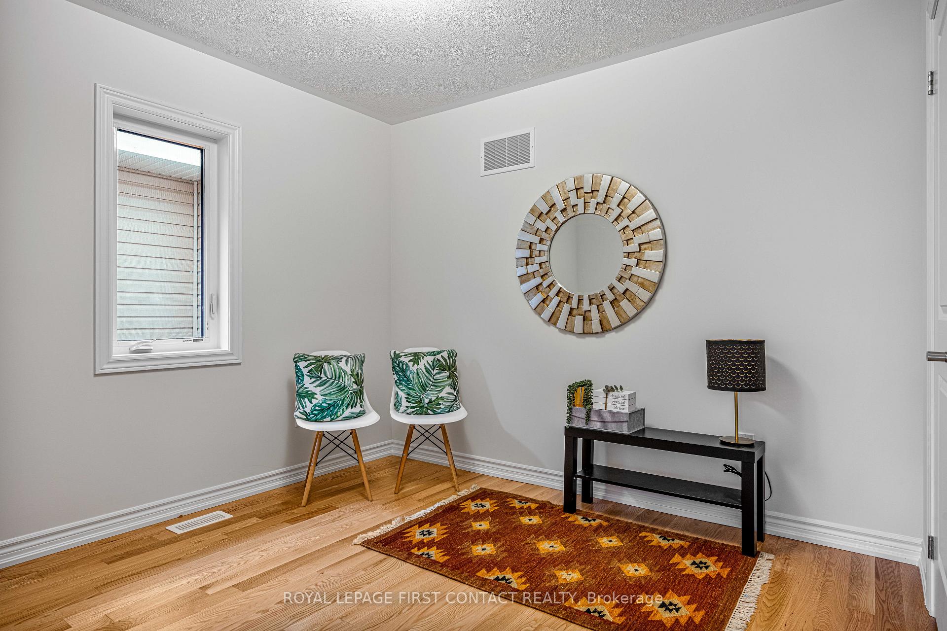 Photo 13 of 25 Durham Avenue, Barrie, Rural Barrie Southeast — HOMEH