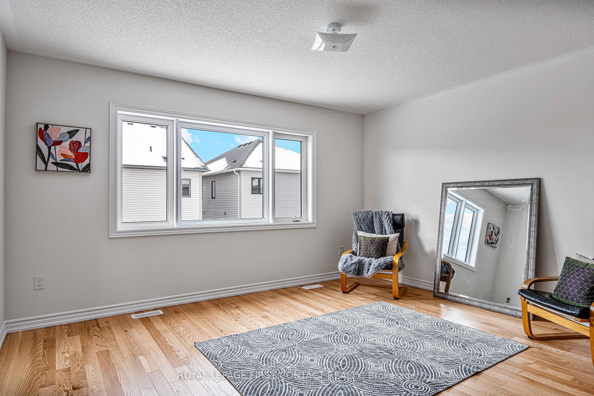 Photo 16 of 25 Durham Avenue, Barrie, Rural Barrie Southeast — HOMEH