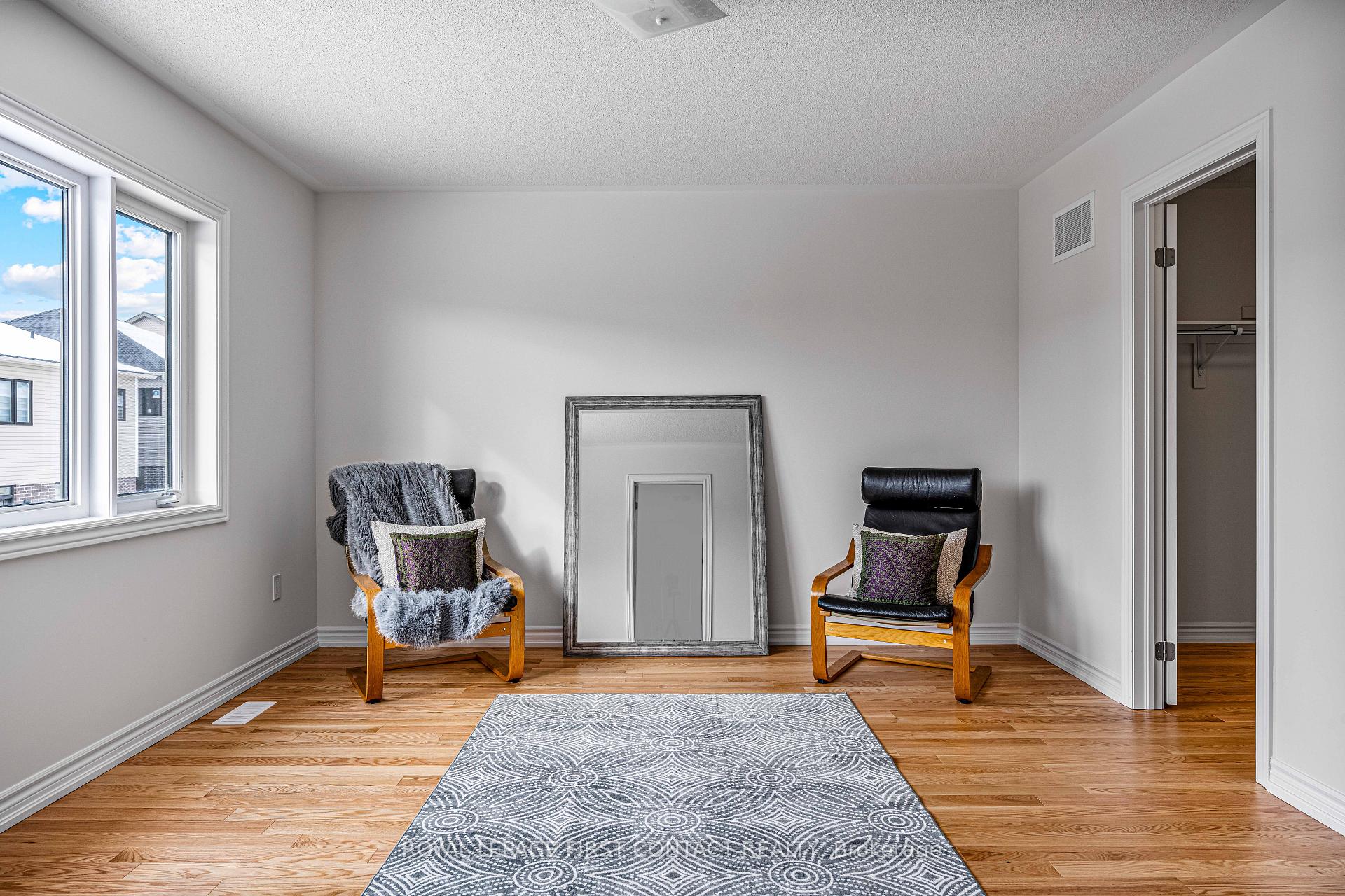 Photo 17 of 25 Durham Avenue, Barrie, Rural Barrie Southeast — HOMEH