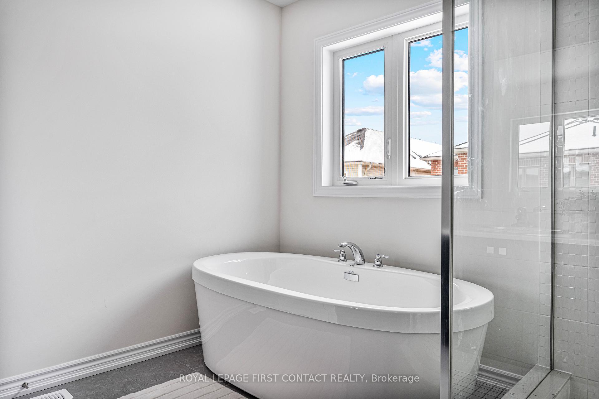 Photo 19 of 25 Durham Avenue, Barrie, Rural Barrie Southeast — HOMEH