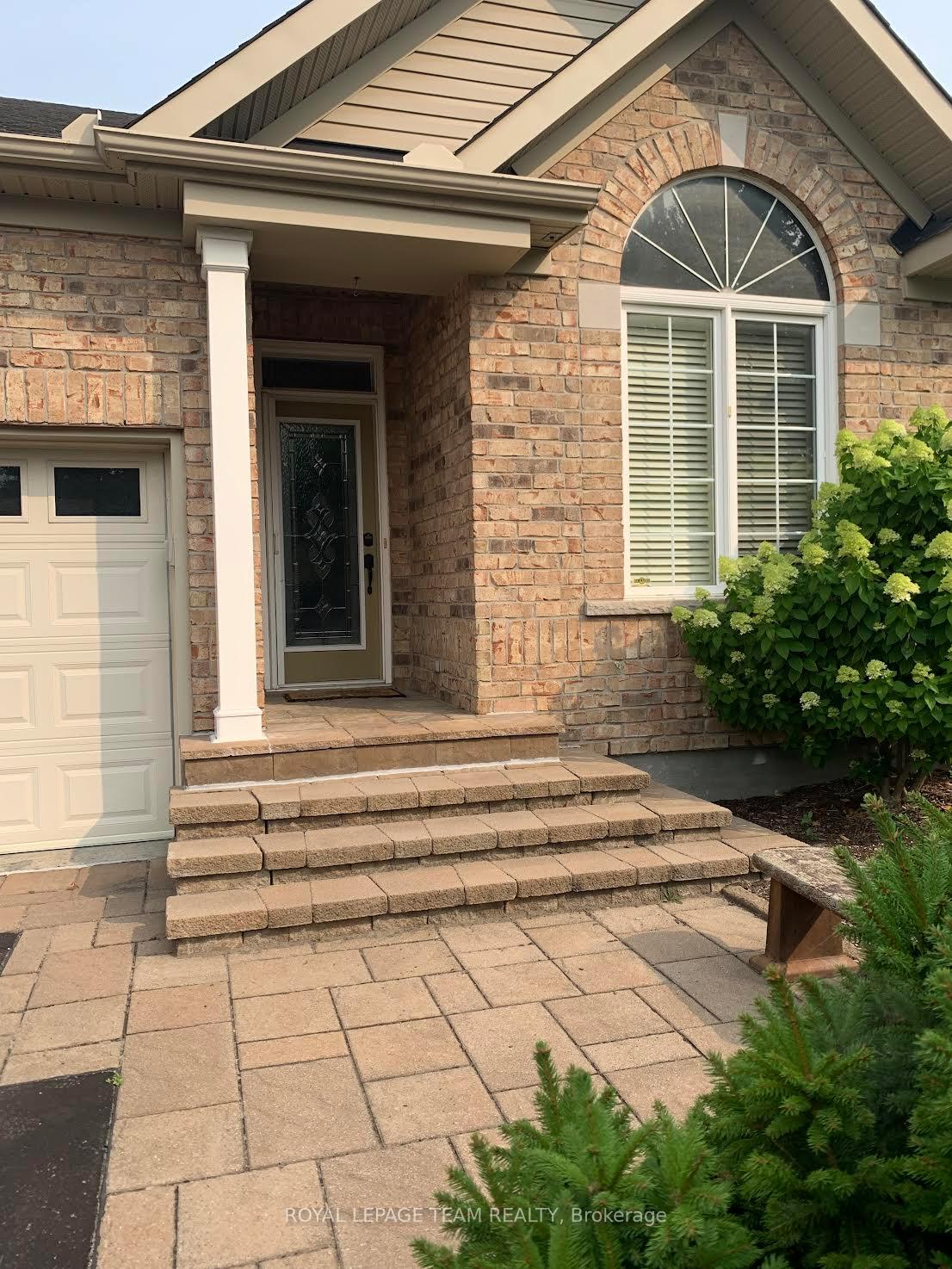 Photo 2 of 267 Cairnsmore Circle, Ottawa, Barrhaven - Stonebridge — HOMEH