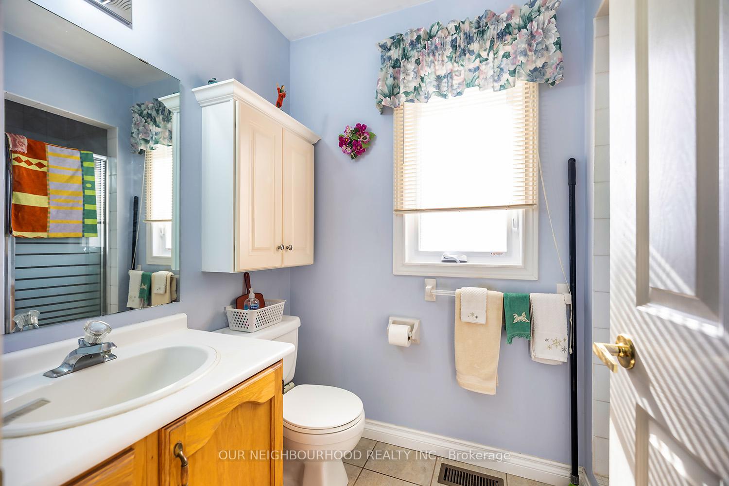 Photo 20 of 536 Steerforth Street, Oshawa, Eastdale — HOMEH