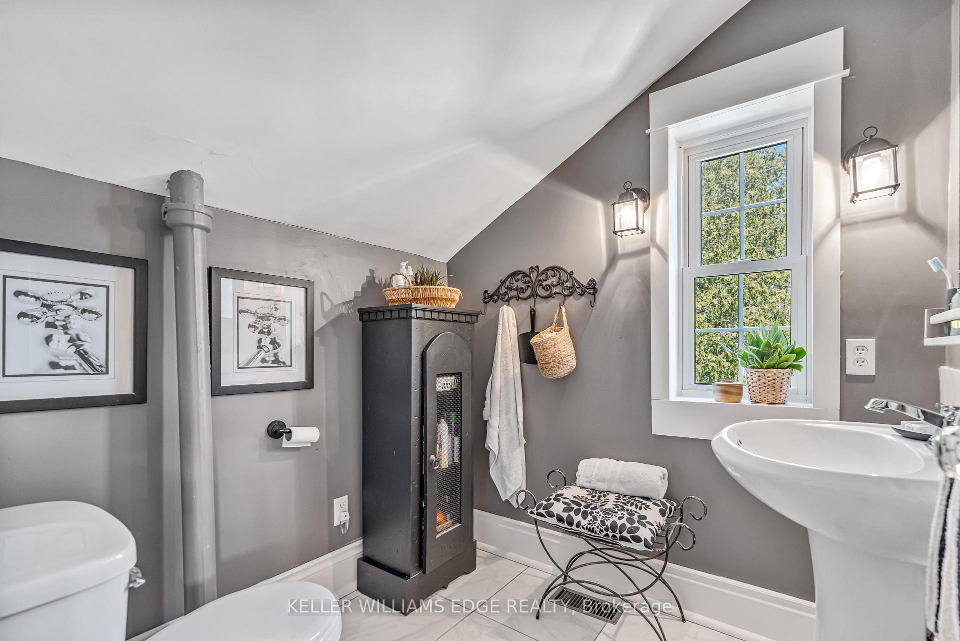 Photo 32 of 1288 Brock Road, Hamilton, Rural Flamborough — HOMEH