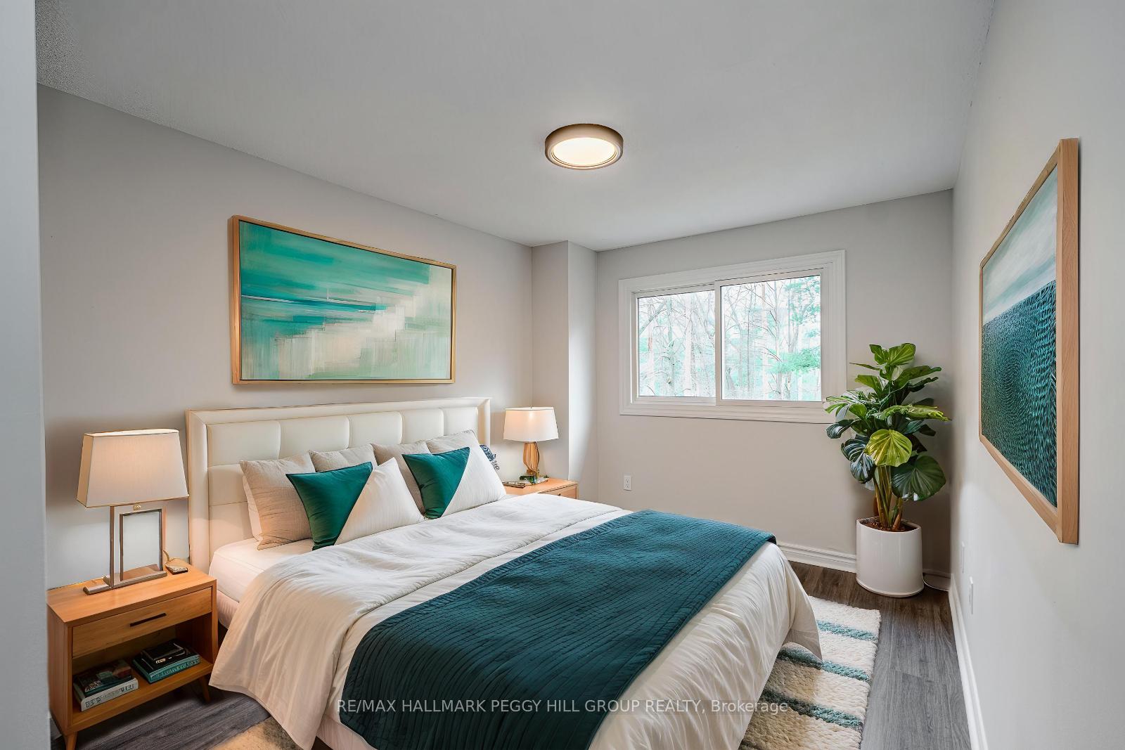 Photo 5 of 85 Burns Circle, Barrie, Letitia Heights — HOMEH
