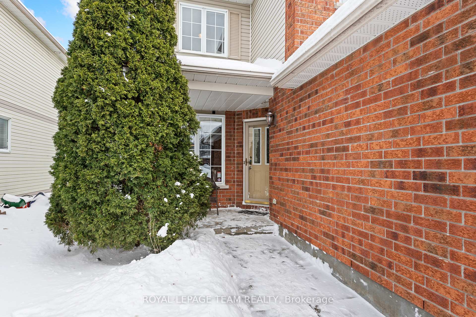 Photo 2 of 35 Wittingham Drive, Ottawa, Barrhaven East — HOMEH