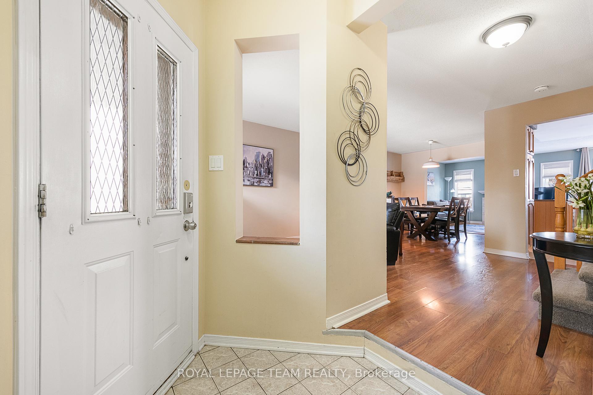Photo 6 of 35 Wittingham Drive, Ottawa, Barrhaven East — HOMEH