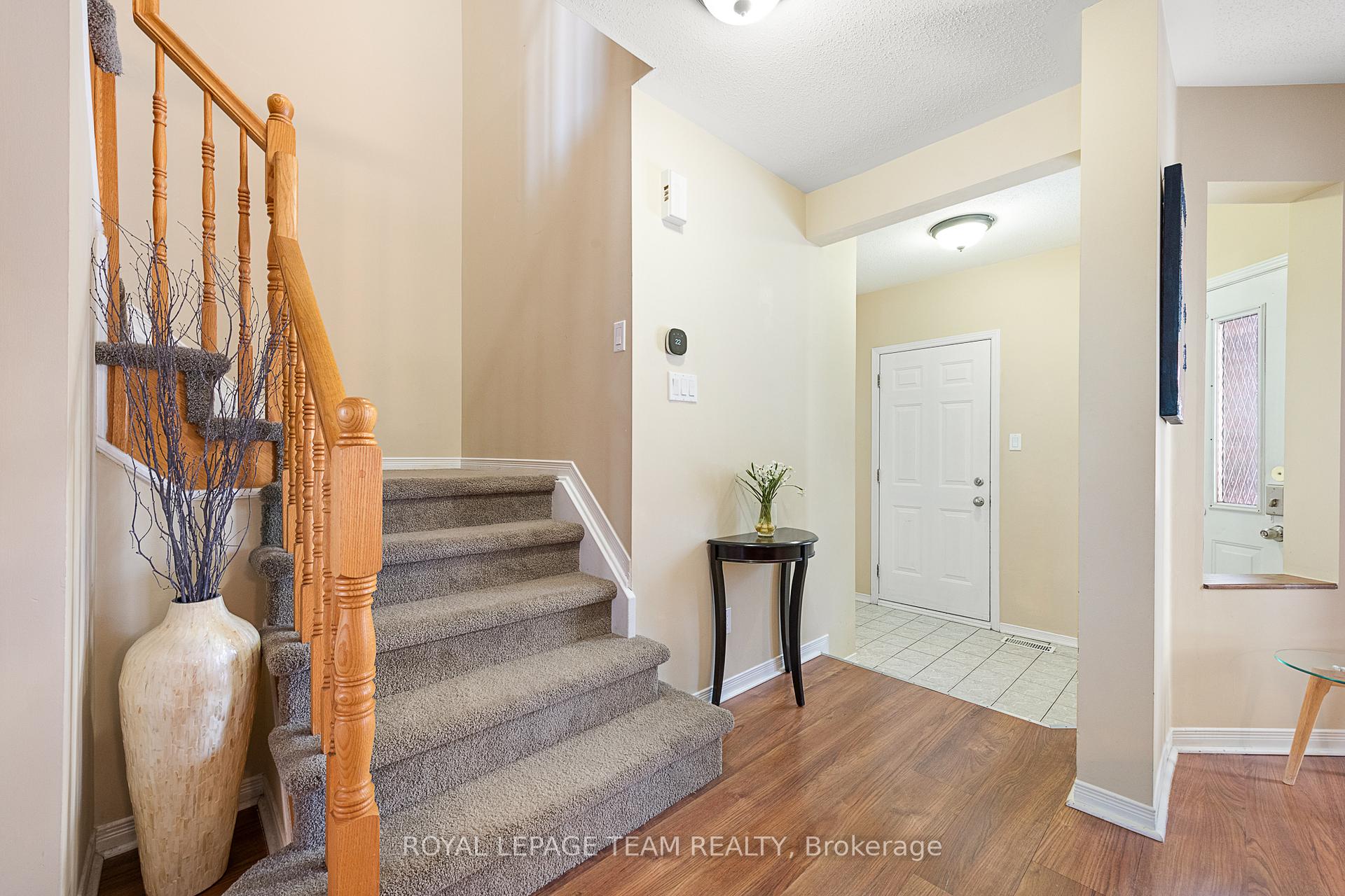 Photo 7 of 35 Wittingham Drive, Ottawa, Barrhaven East — HOMEH
