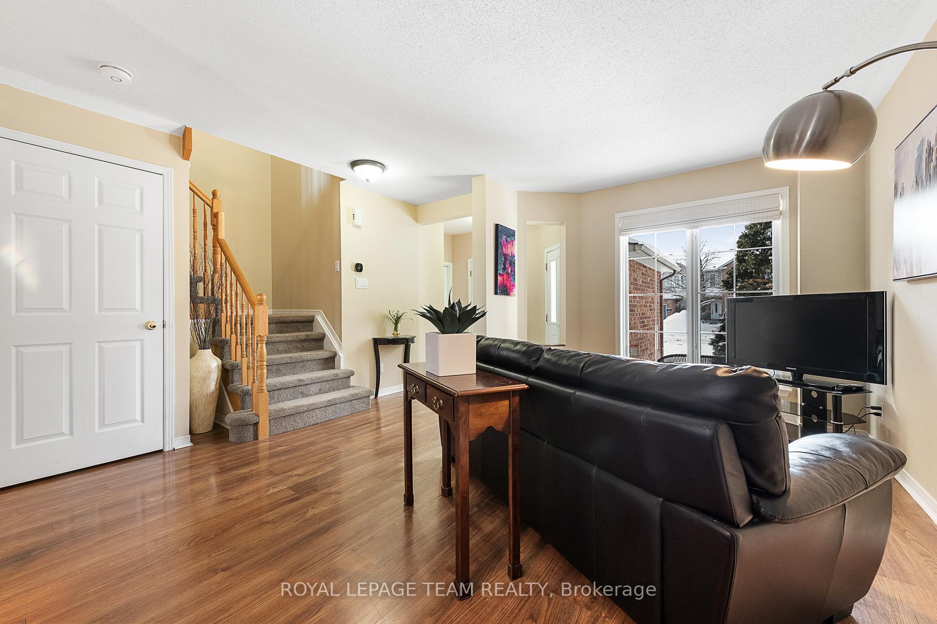 Photo 11 of 35 Wittingham Drive, Ottawa, Barrhaven East — HOMEH