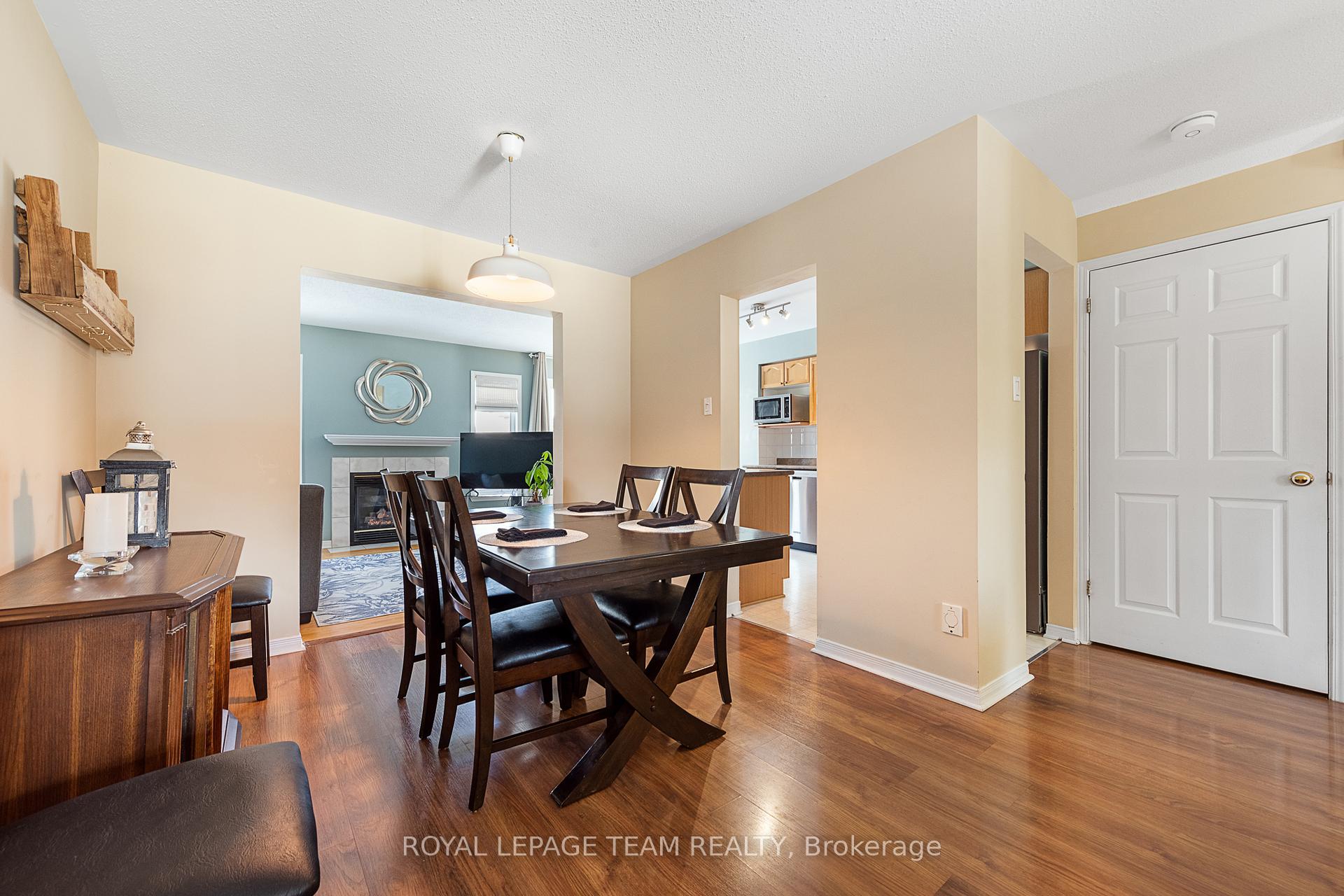 Photo 13 of 35 Wittingham Drive, Ottawa, Barrhaven East — HOMEH