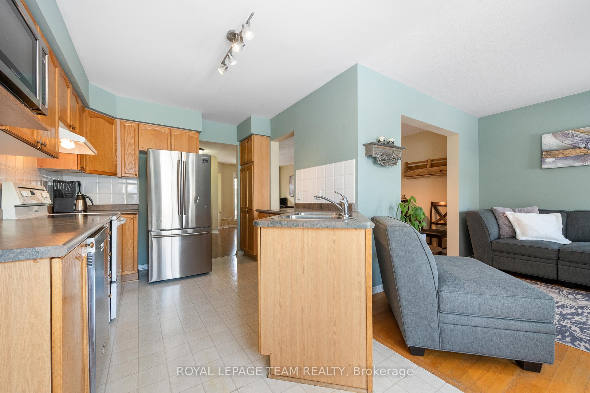 Photo 21 of 35 Wittingham Drive, Ottawa, Barrhaven East — HOMEH
