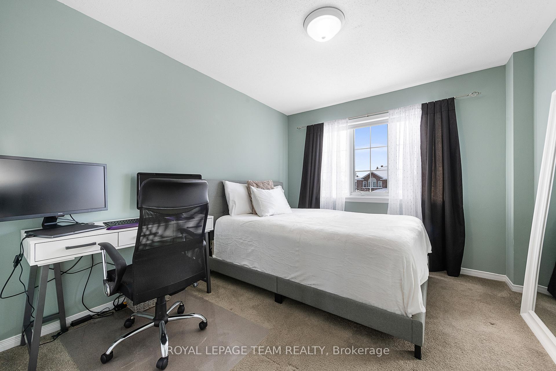 Photo 26 of 35 Wittingham Drive, Ottawa, Barrhaven East — HOMEH