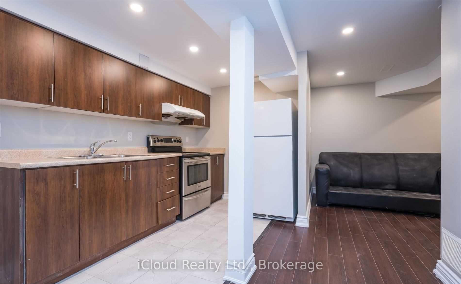 Photo 4 of Unit Lower, 60 Schooner Drive, Brampton, Fletcher's Meadow — HOMEH