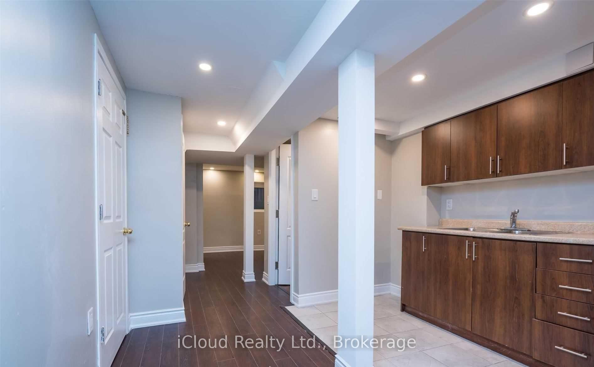 Photo 5 of Unit Lower, 60 Schooner Drive, Brampton, Fletcher's Meadow — HOMEH